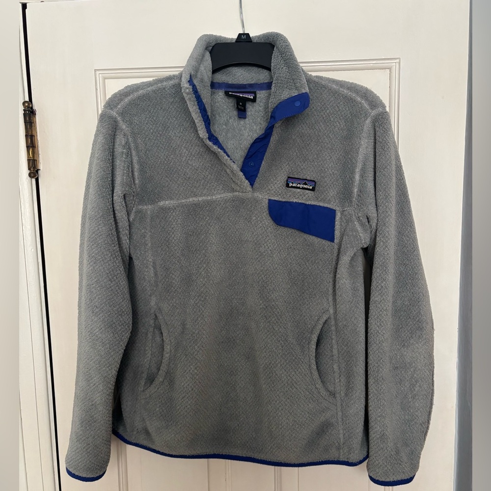 Patagonia Women's Gray and Blue Zip-Up Jacket